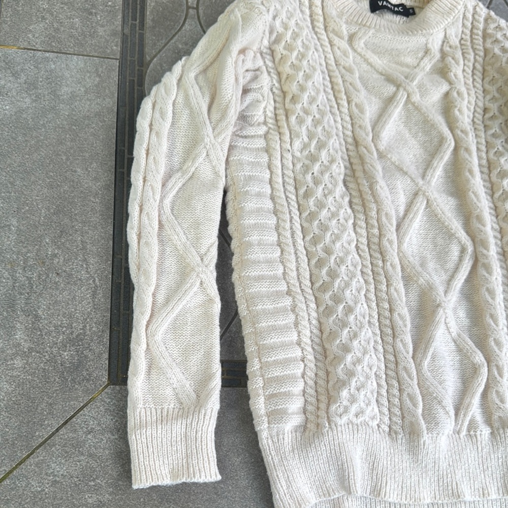 Cream Cable Knit Sweater - Picture 4 of 6